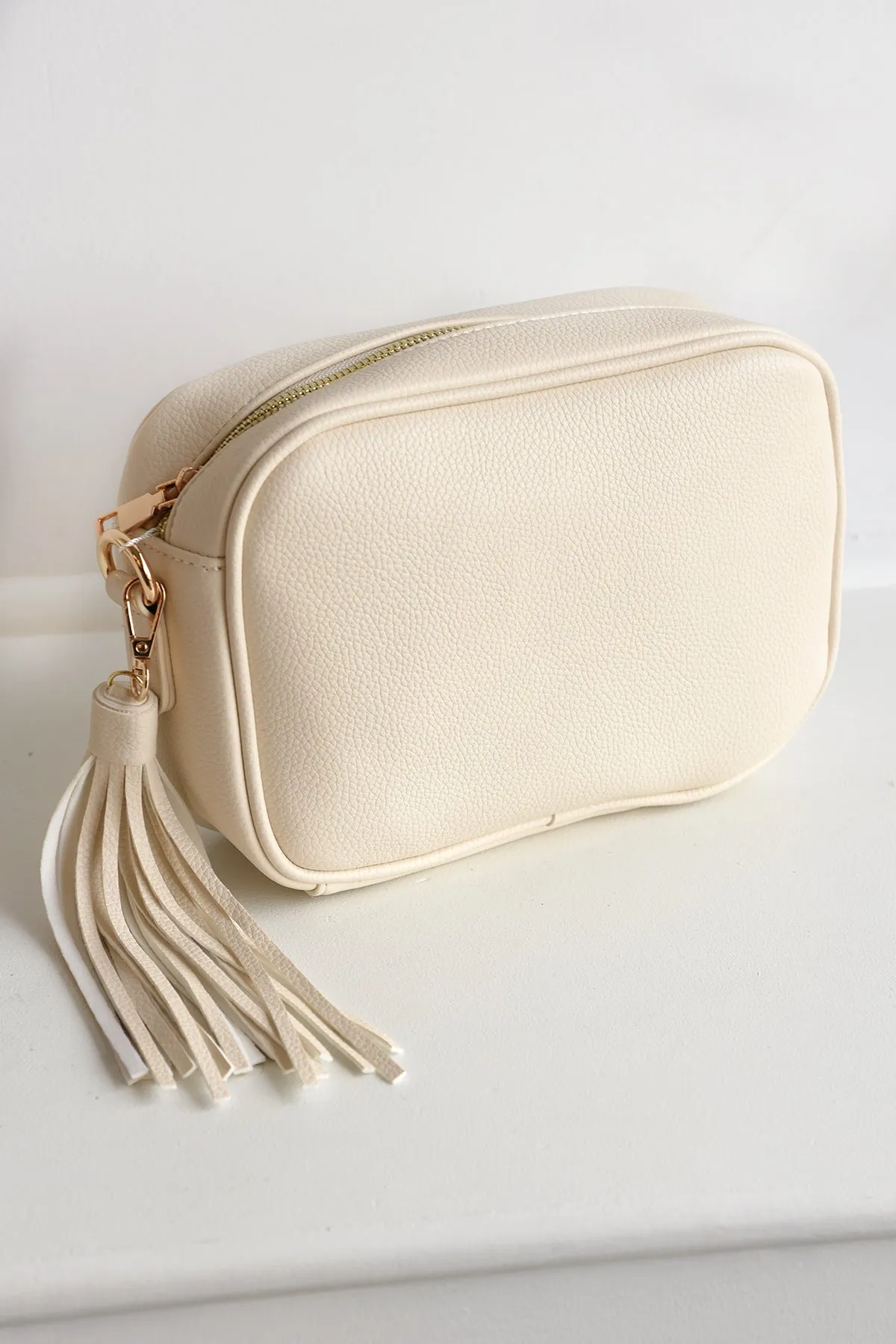 AHDORNED CREAM HANDBAG