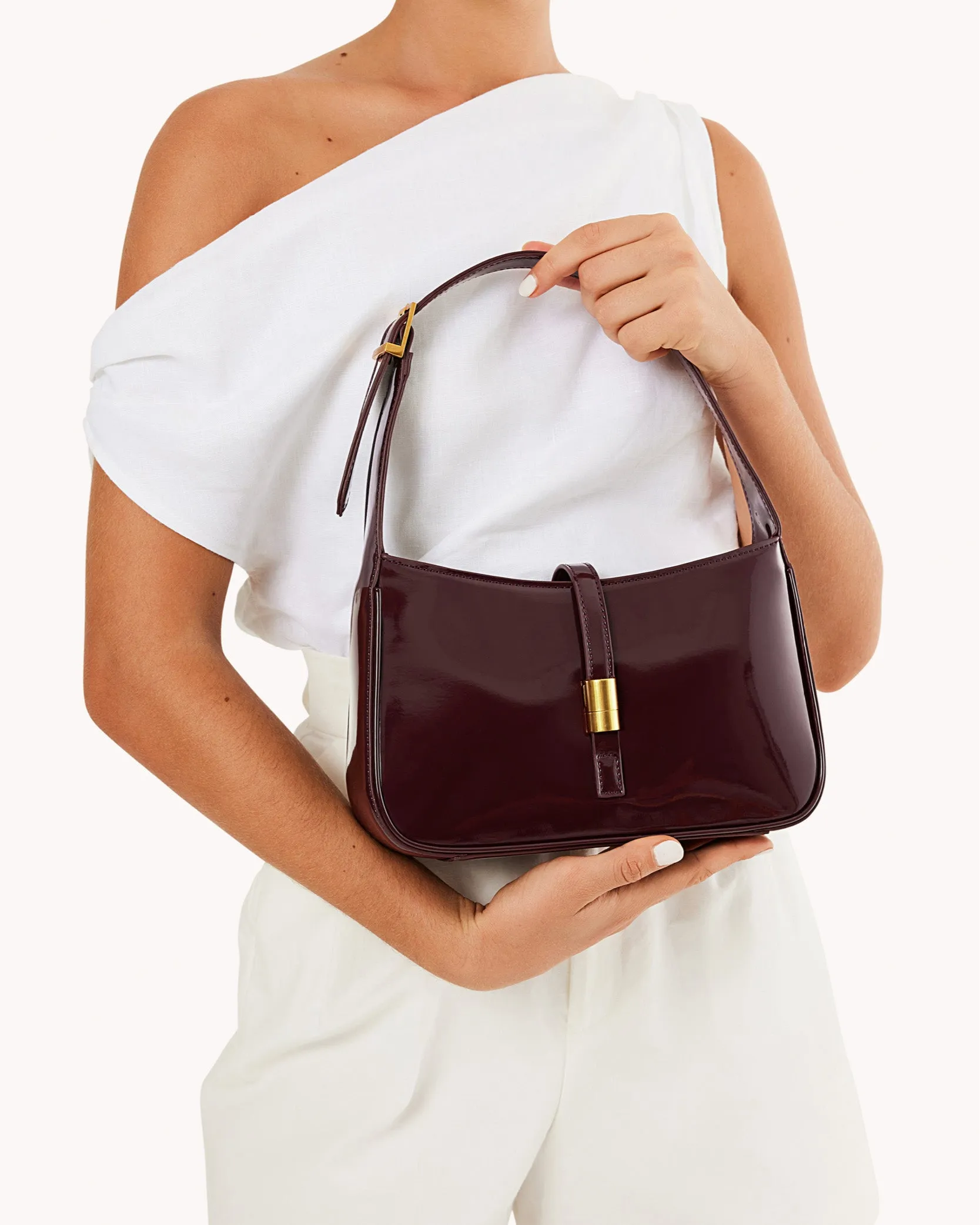 CLARA SHOULDER BAG - WINE PATENT