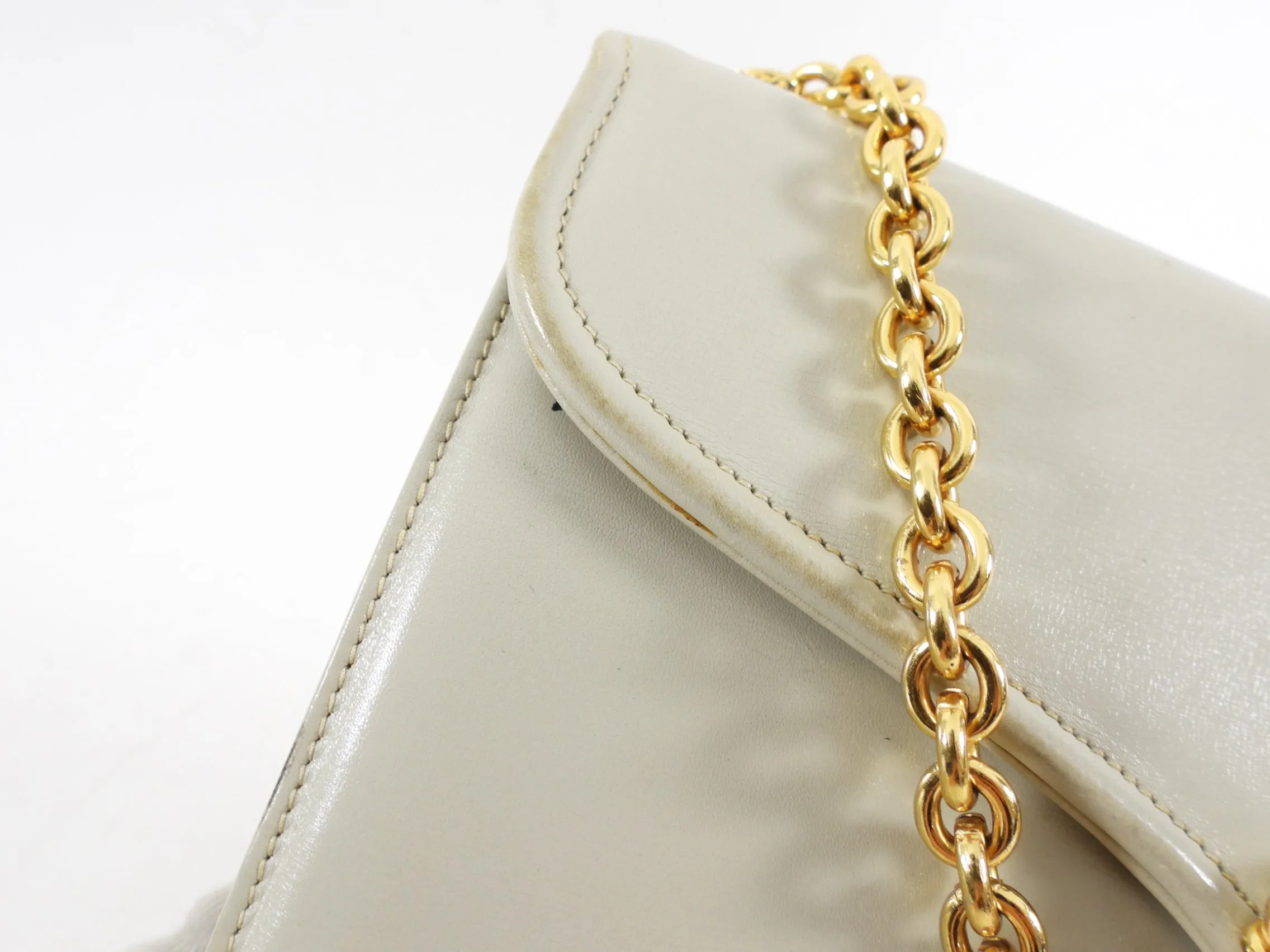 Gucci Vintage 1950's Small Light Grey Chain Bag