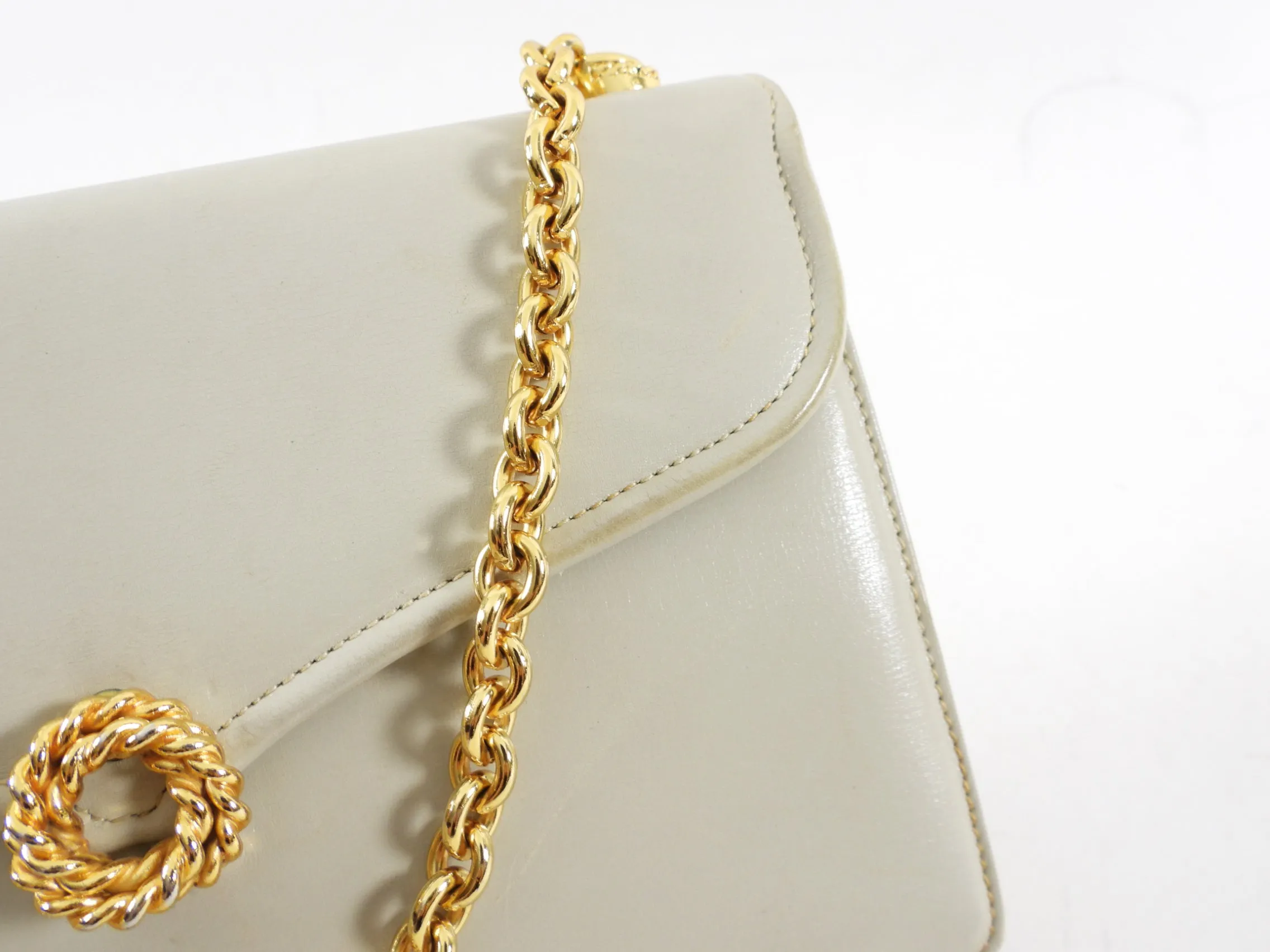 Gucci Vintage 1950's Small Light Grey Chain Bag