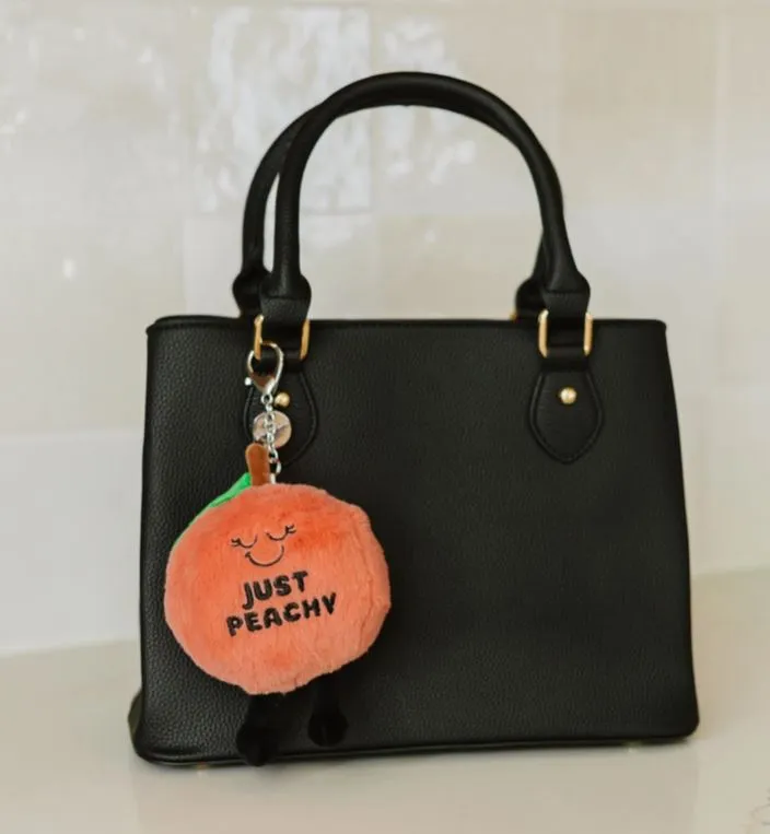 Keychain - Peach Peachy