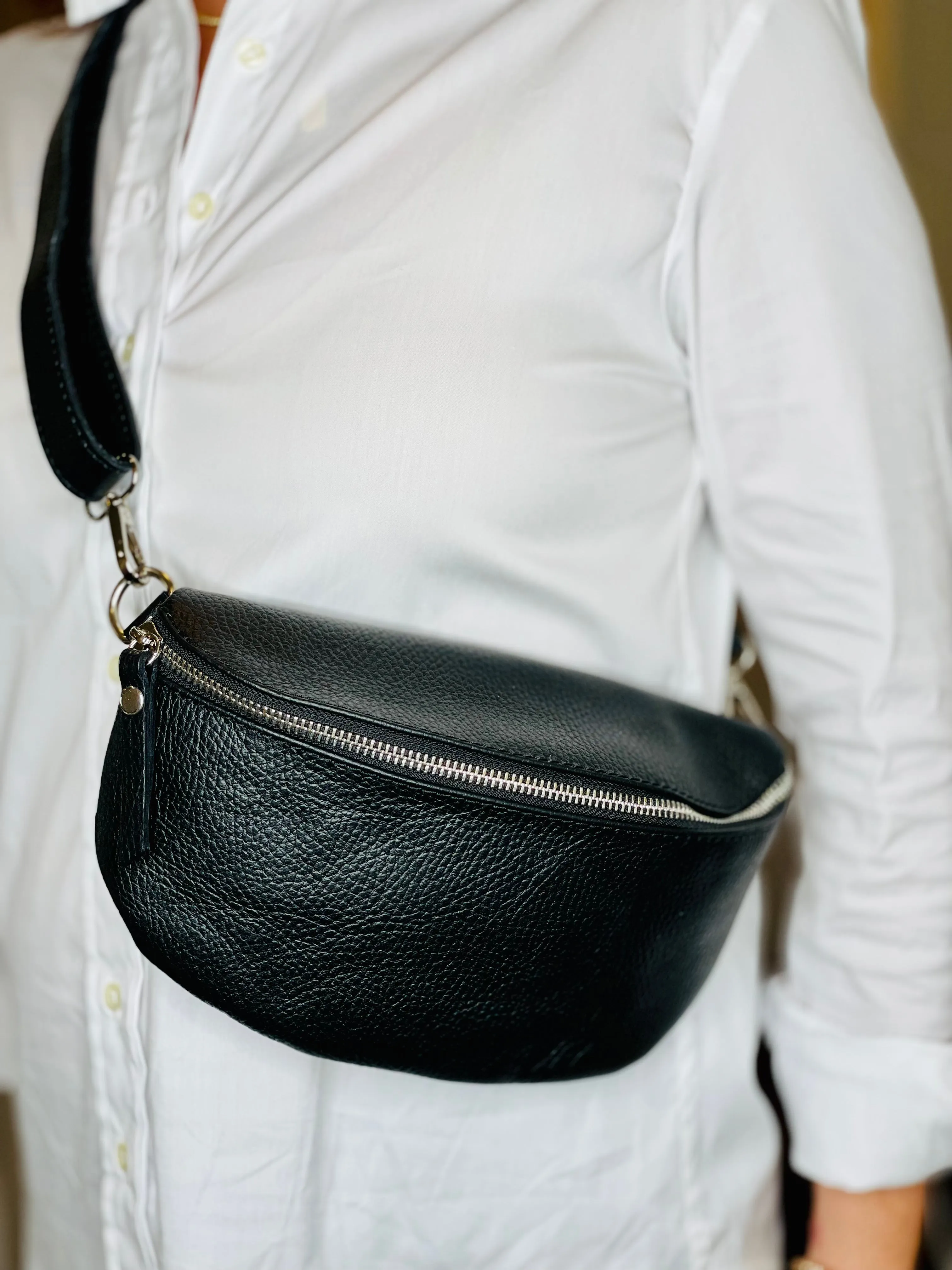 Small Leather Crossbody Bag in Black