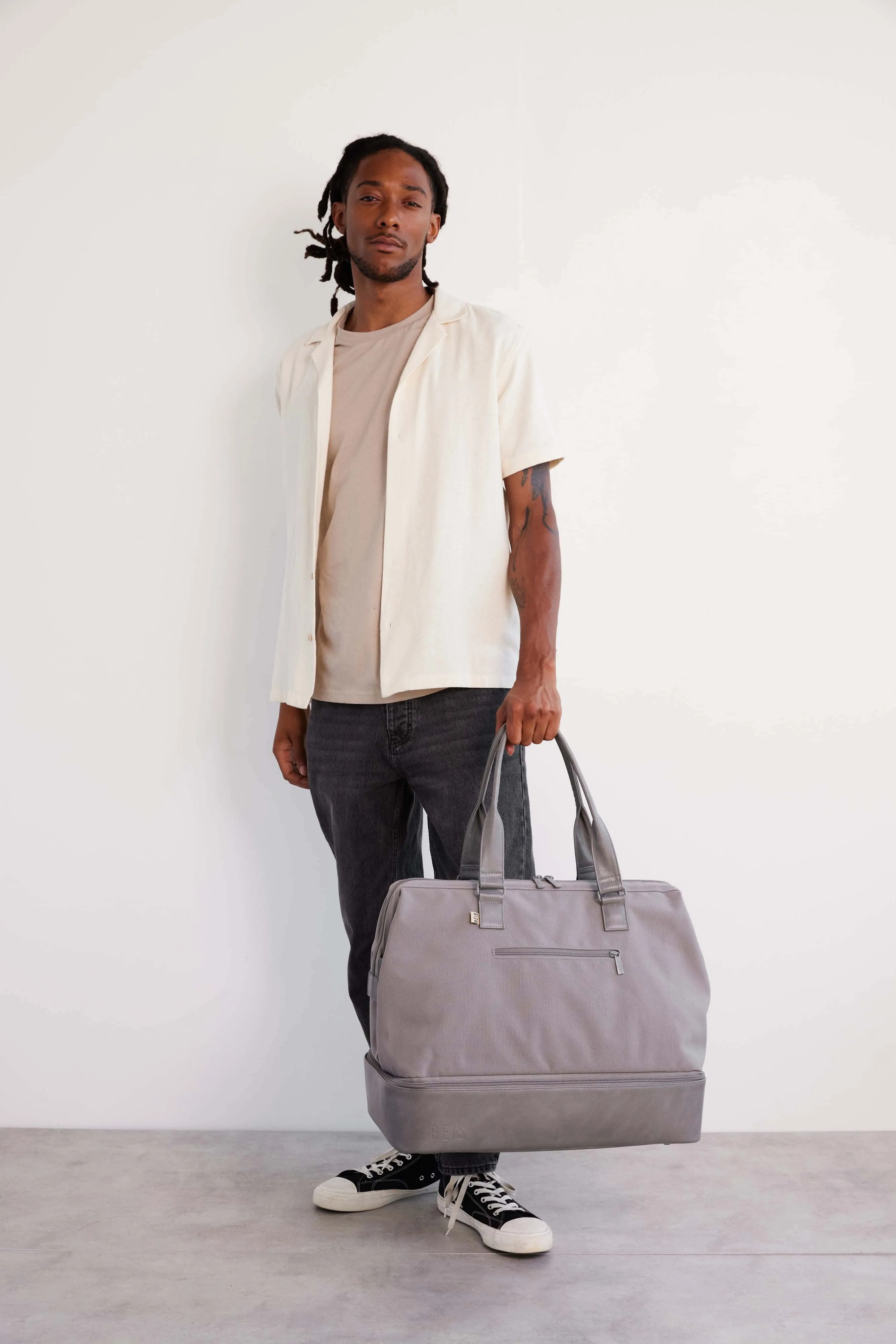 The Weekender in Grey