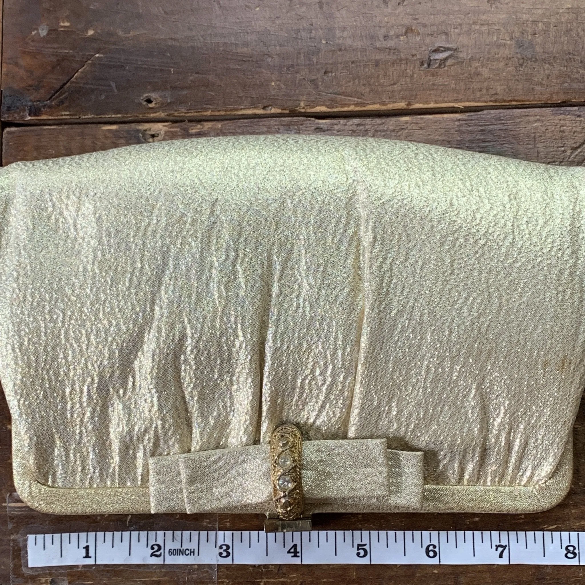 Vintage Gold Lame Clutch.  1960s Evening Bag. Glamorous Gold Purse. Vintage Fashion.