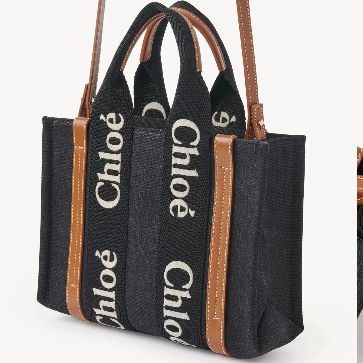 Woody Tote Small Embroidered Logo, Black